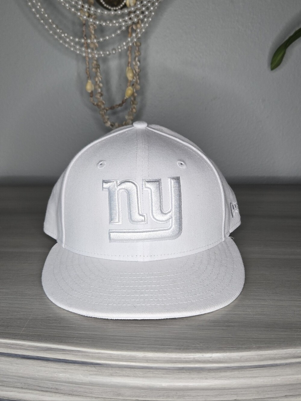 New York Giants All-White Logo Fitted Cap